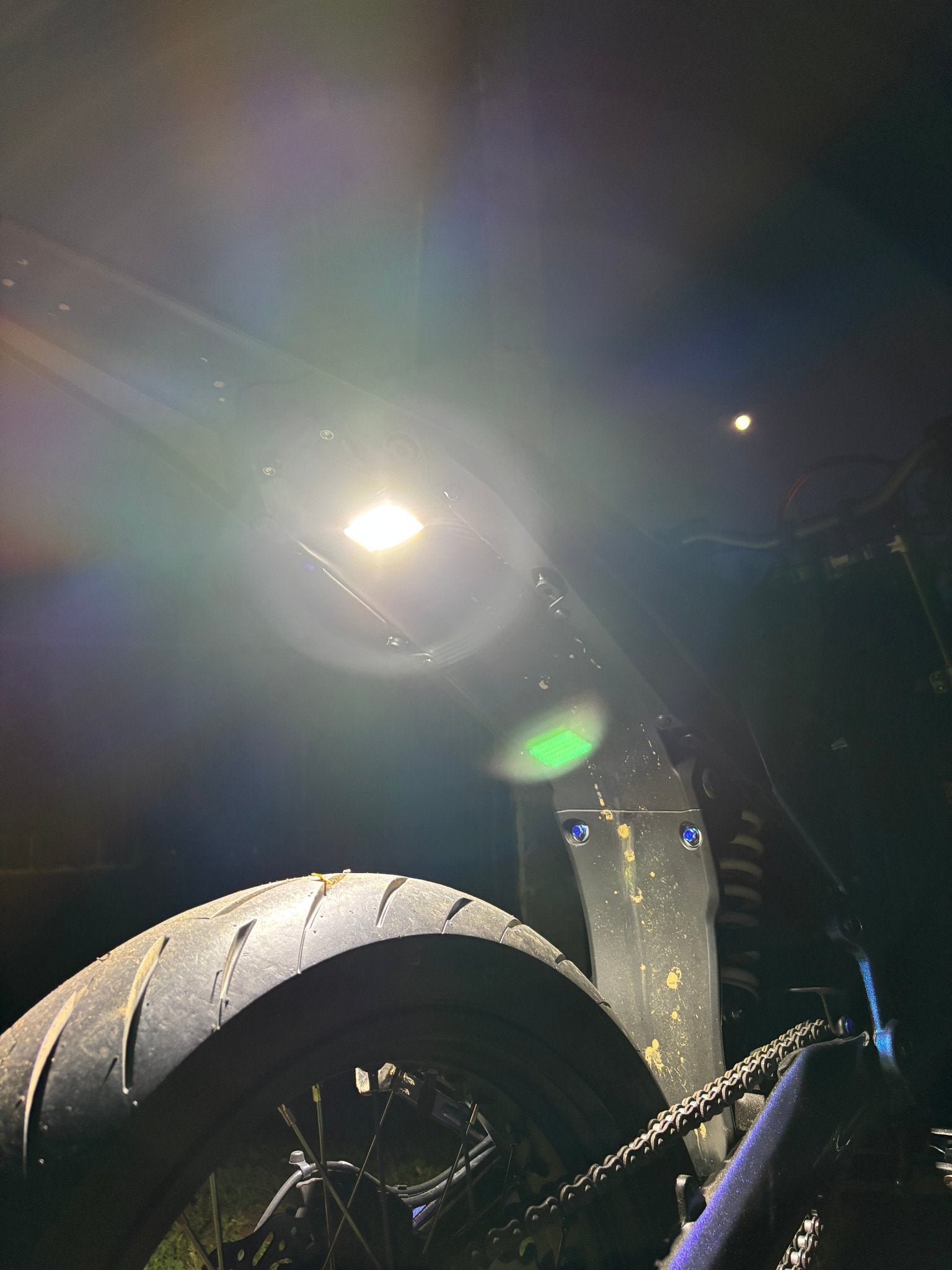 Plug & Play Ultra Bee Rock Light - axcustoms.us